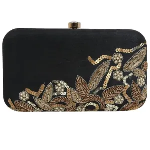Ethnic design Clutch purse with golden chain Shoulder Bags Crossbody Bag Purses Handbags Evening Bag Clutch Purse with Chain for Women.