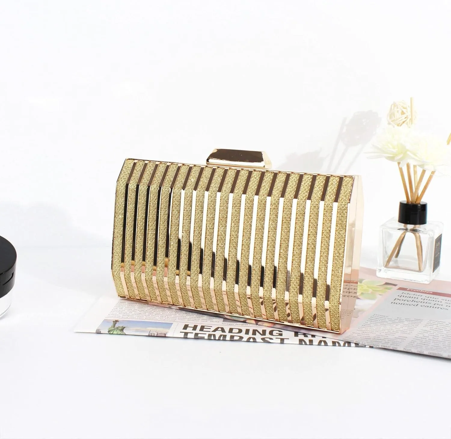 Mini Chain Shoulder Bags for Women Crossbody Bag Purse Women Metal Box Clutch Diamond Evening Handbag